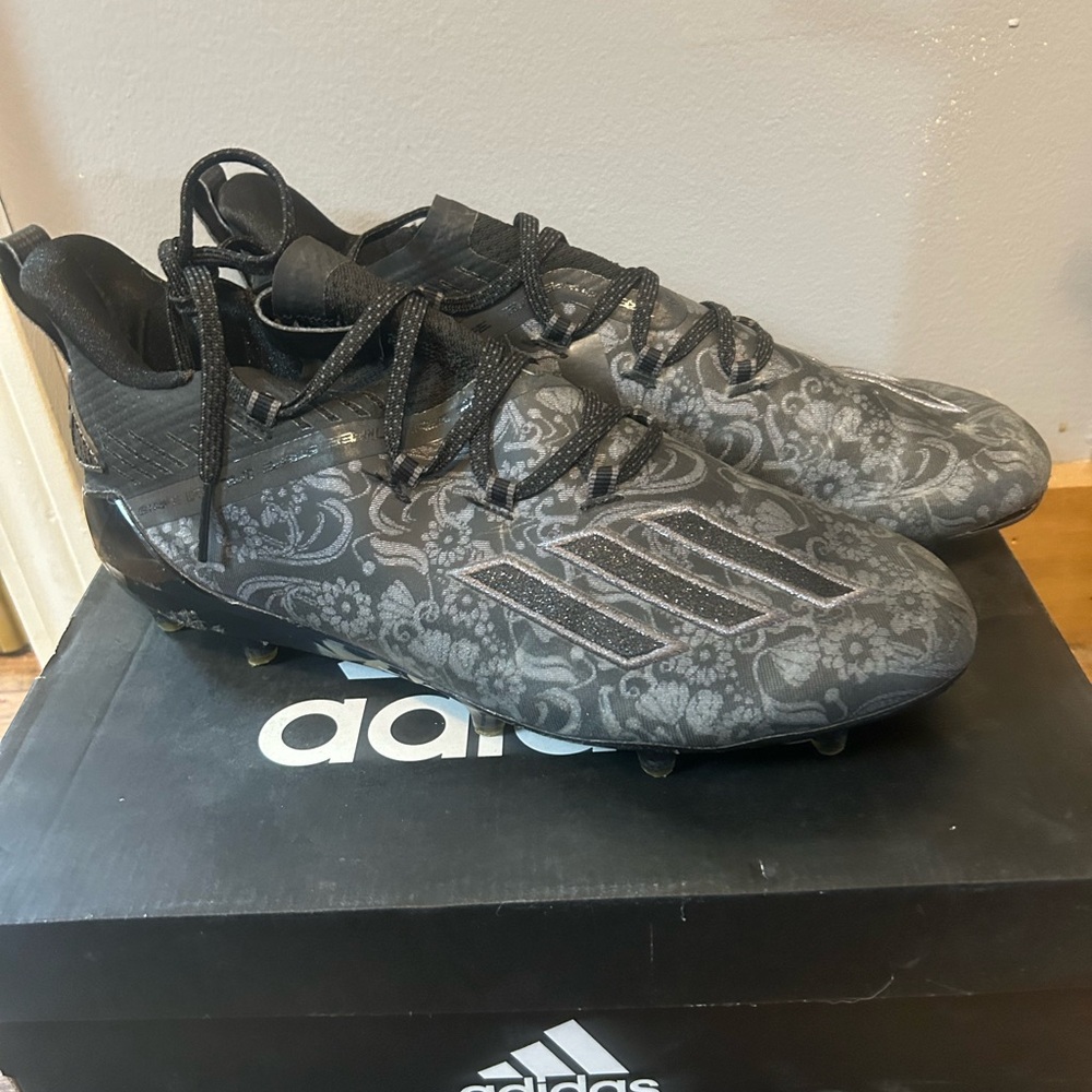 Adidas men’s football cleats